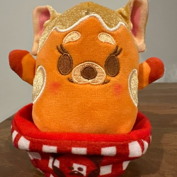 Disney Munchling Turning Red Panda Meilin Poutine Sensational Snack  Plush Toy - Picture 2 of 6